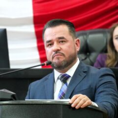 Llama Diputado Óscar Avitia a combatir comida chatarra en escuelas chihuahuenses.