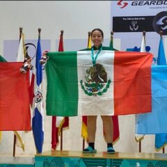 Se corona alumna del COBACH como campeona mundial juvenil de raquetbol en Guatemala.