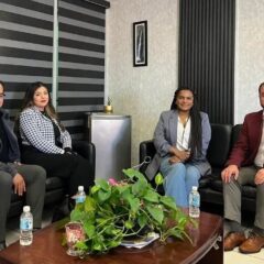 Recibe Óscar Avitia a líderes de organizaciones afrodescendientes y de mujeres.
