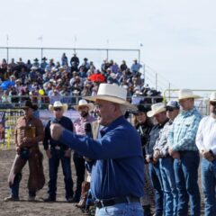 Beto Pérez inaugura la Arena de Rodeo Centenario Tres Culturas