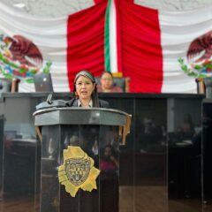 Propone Nancy Frías reformas para atender violencia familiar y contenidos inapropiados en escuelas.