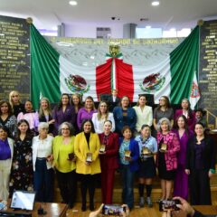 Entrega Congreso reconocimientos a chihuahuenses destacadas en diversas áreas.