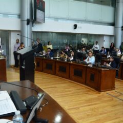 La atención médica a las personas adultas mayores, desde ya, será un servicio esencial de salud: Congreso.