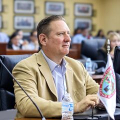 Impulsa Carlos Olson nueva ley para regular venta de alcohol en Chihuahua.