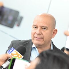 Cuauhtémoc Estrada celebra avance histórico hacia una jornada laboral digna en México.