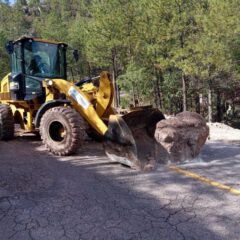 Restablece SCOP paso seguro en la Sierra Tarahumara tras derrumbes por lluvias 