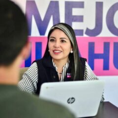 «Aquí seguimos, cerca de ti y de tu colonia»: Nancy Frías mantiene abierta su Casa de Enlace para apoyar a las familias del D12.