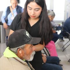 Entrega DIF Estatal más de 300 aparatos de movilidad y auxiliares auditivos en la región centro del estado.