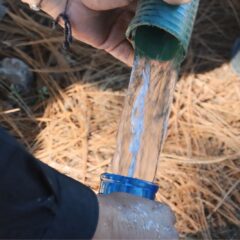 Instala JCAS 150 Cosechas de Agua en la Sierra Tarahumara.
