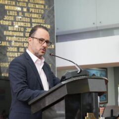 La amenaza morenista cobra empleos y pone en riesgo la estabilidad económica del país.