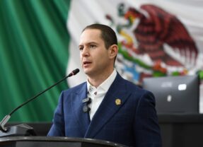 Propone José Luis Villalobos fortalecer el registro estatal de organizaciones civiles con plataforma digital.