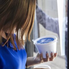 Llega comedor móvil de NutriChihuahua a Escuela Maestros Mexicanos.