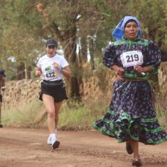Cierra el Ultra Maratón de los Cañones con triunfos de corredores rarámuri.