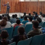 Fomentan acciones de prevención de violencia digital con estudiantes de secundarias.
