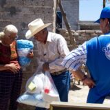 Entrega SDHyBC apoyos a 54 familias afectadas por las lluvias en Jiménez.