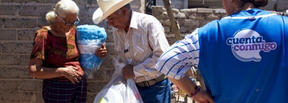 Entrega SDHyBC apoyos a 54 familias afectadas por las lluvias en Jiménez.