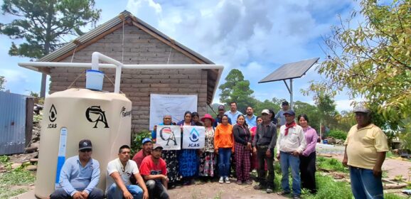Inician JCAS y Captar instalación de 150 sistemas de captación de agua de lluvia en la Sierra Tarahumara.