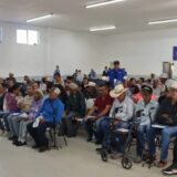 Entrega Gobierno del Estado apoyos a personas mayores y con discapacidad en Ciénaga de Ortiz.