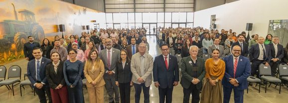 Acerca Fiscalía Anticorrupción capacitación especializada a 400 servidores públicos de 25 municipios de la región occidente