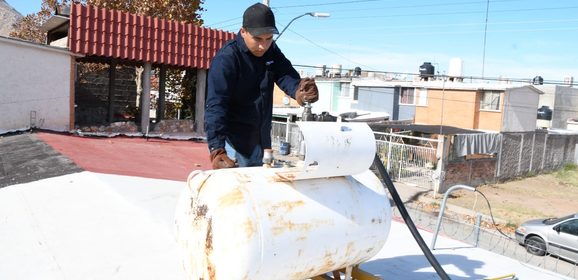 Invierte SEyD 11.7 mdp en gas LP para planteles educativos del estado.