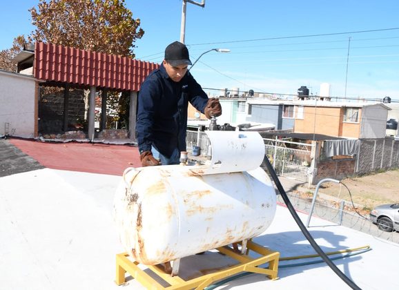 Invierte SEyD 11.7 mdp en gas LP para planteles educativos del estado.