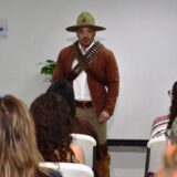Presenta SEyD monólogo “Revolucionando Valores” para fortalecer la formación ética en ámbito escolar.
